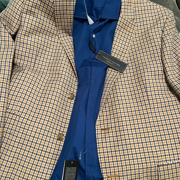 Brand new Tommy Hilfiger blazer with brand new Tommy Hilfiger shirt - Picture 4 of 4